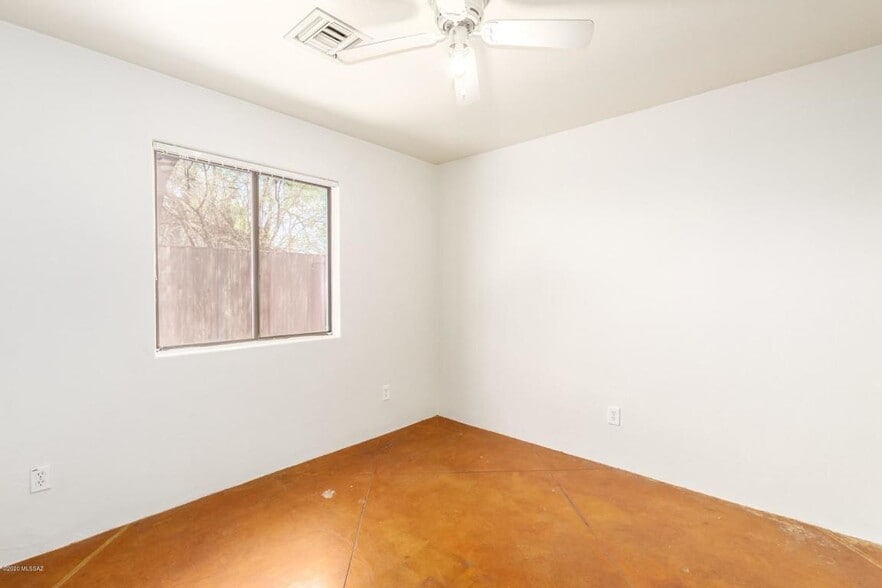Building Photo - 405 E Geronimo Bluff Loop