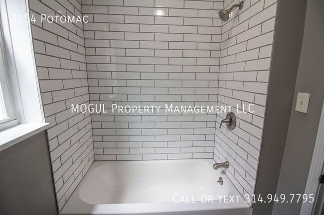 Building Photo - 3954 Potomac-