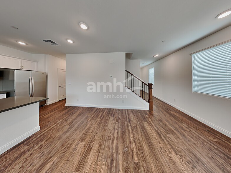 Building Photo - 10081 Aconitum Ct