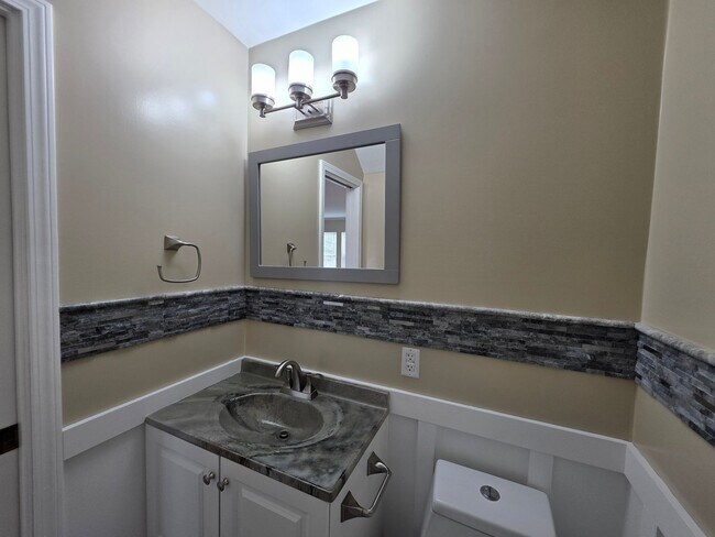 Building Photo - 1407 Blackbridge