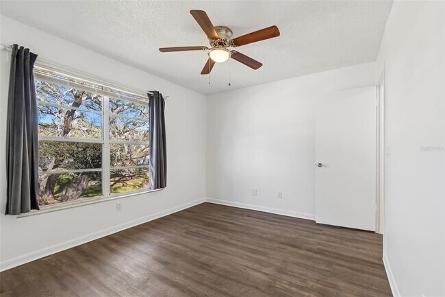 Building Photo - 5182 Sunridge Palms Dr