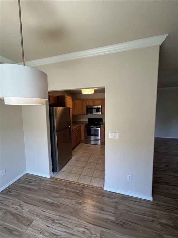Building Photo - 3011 Mandalay Grv