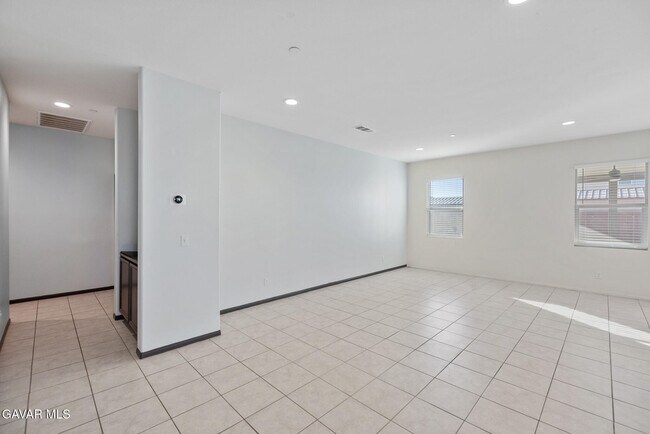 Building Photo - 3124 Via Bella Rosa Ave