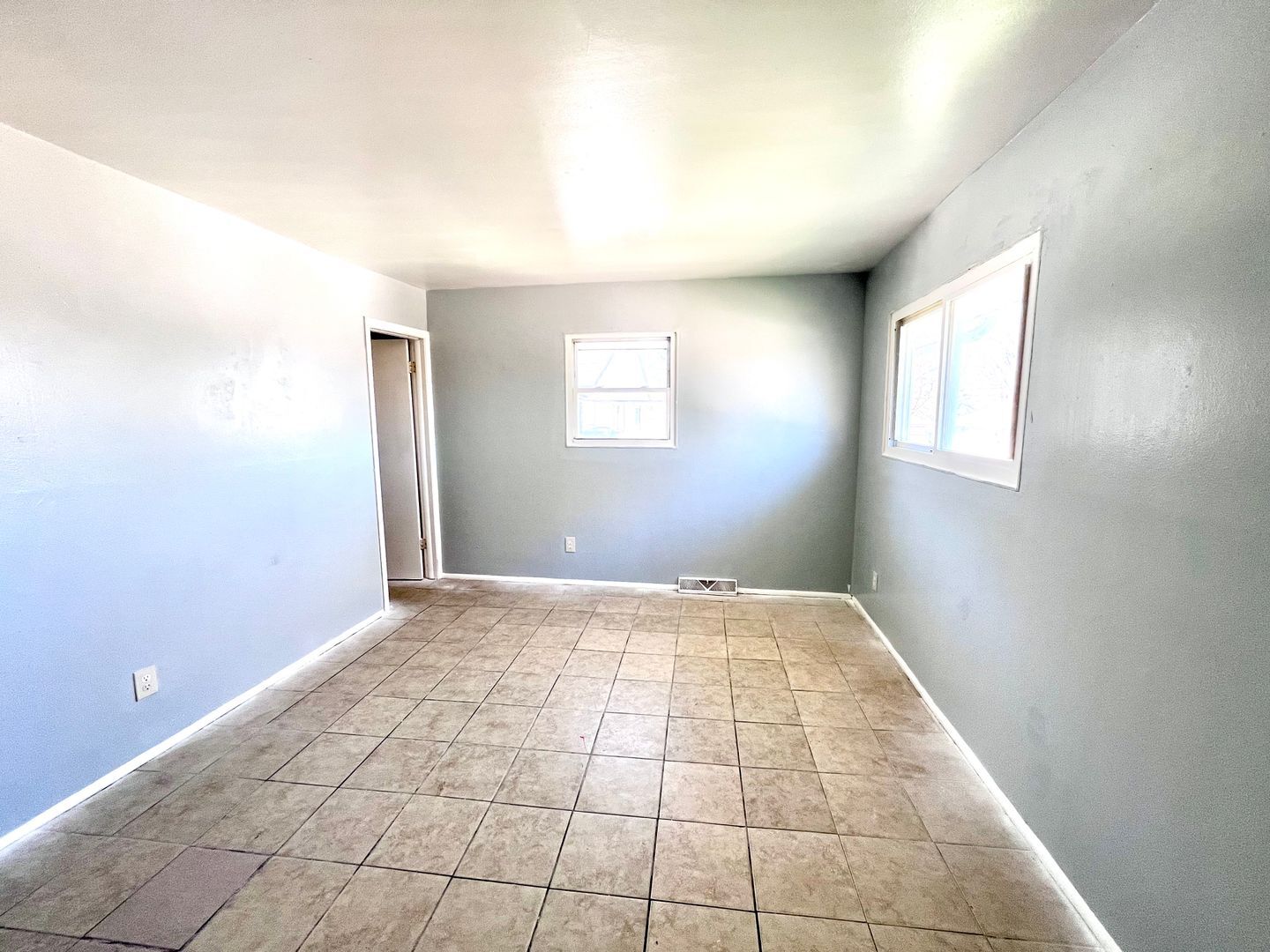Building Photo - 5750 N 65th St