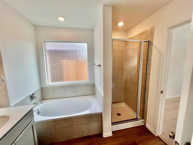Building Photo - 332 Sonterra Dr