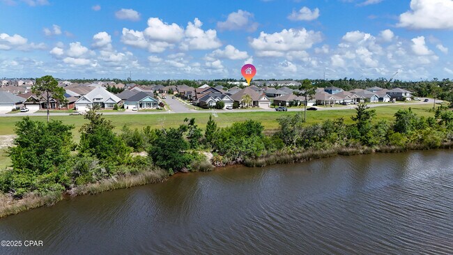 Building Photo - 221 S Shoreview Dr