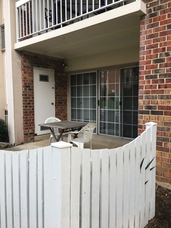 Building Photo - 1954 Kennedy Dr