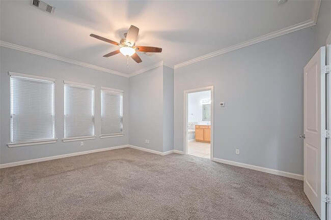 Building Photo - 1730 Macclesby Ln