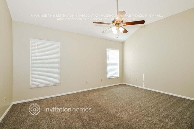 Building Photo - 724 Silver Birch Pl