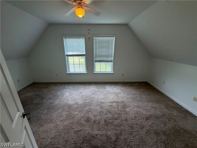 Building Photo - 250 Leawood Cir