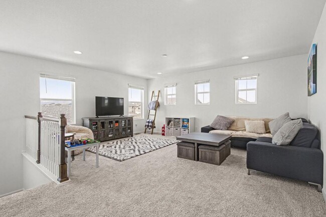 Building Photo - 4230 Satinwood Dr