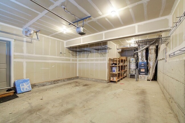 Building Photo - 3Bd/2.5Ba Issaquah Home