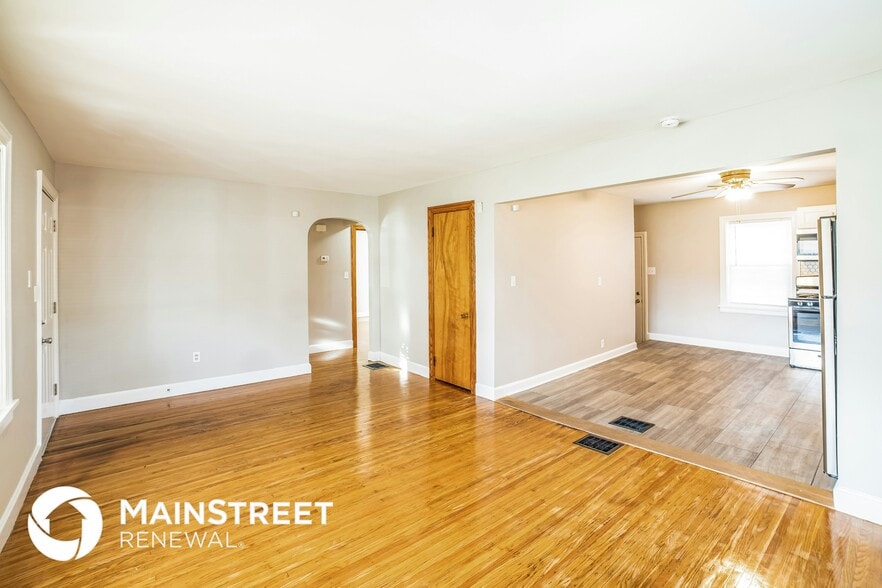 Building Photo - 931 Palatka Rd