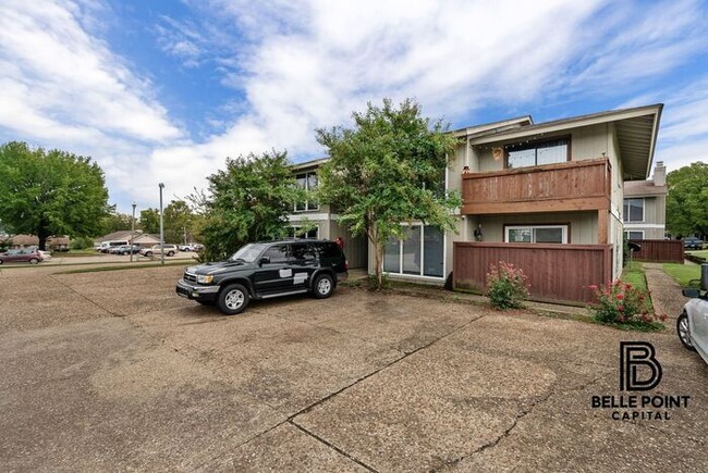 Building Photo - 2401 S. 50th Street Fort Smith, AR 72903