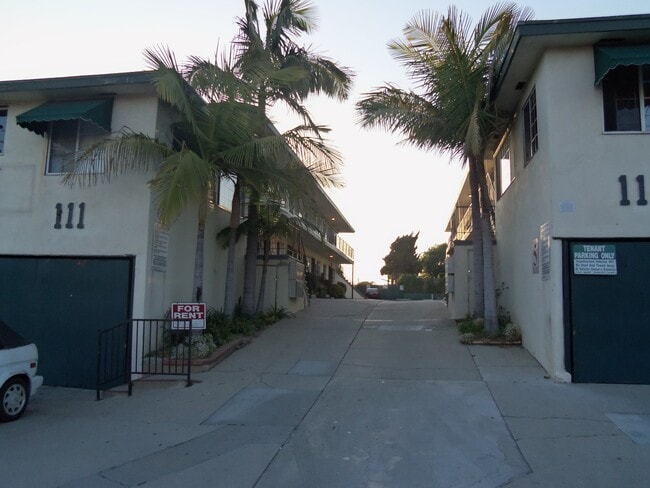 Interior Photo - 111-115 E. Beach Ave.