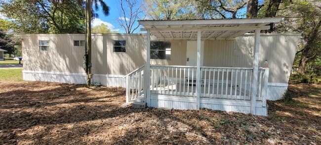 Primary Photo - 808 E Chestnut Ave