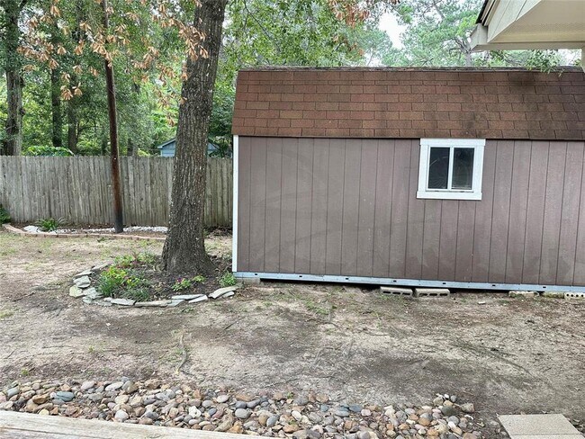 Building Photo - 239 Ridgewood Dr