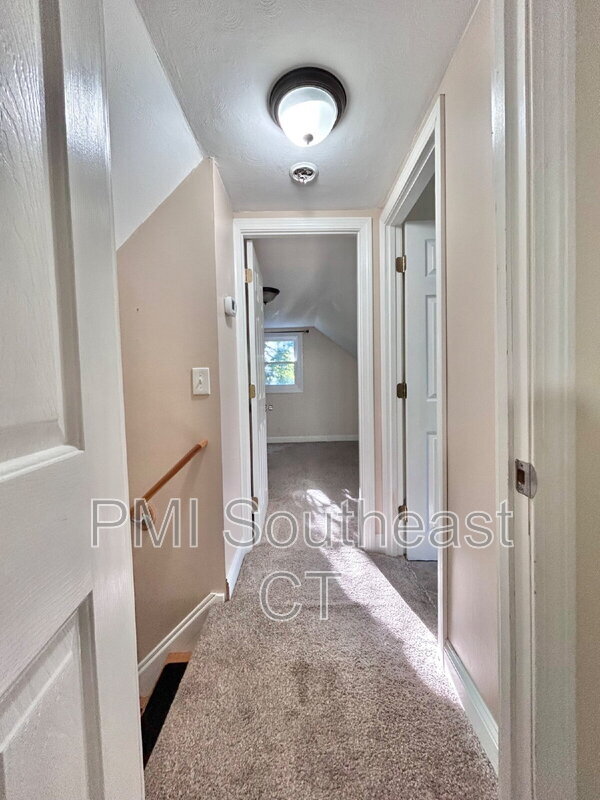 Building Photo - 39 Virginia Rd