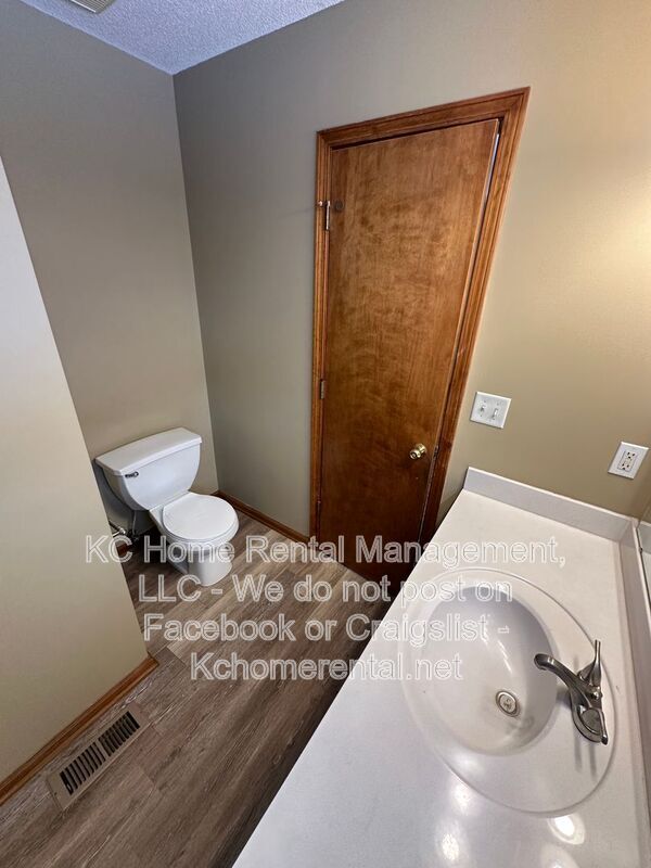 Building Photo - 7307 Rymeg Cir