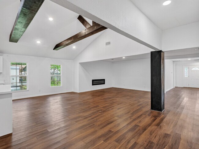 Building Photo - 11515 Iberia Dr