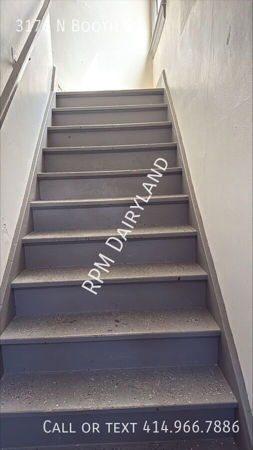 Building Photo - 3176 N Booth St