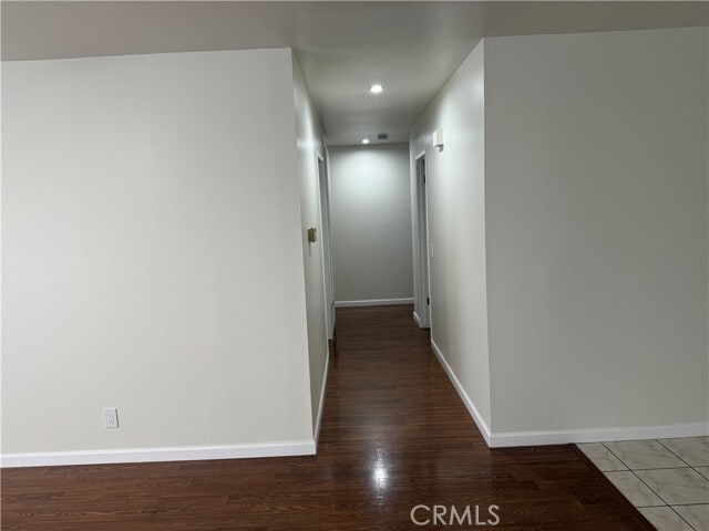 Building Photo - 1528 E Raymond St