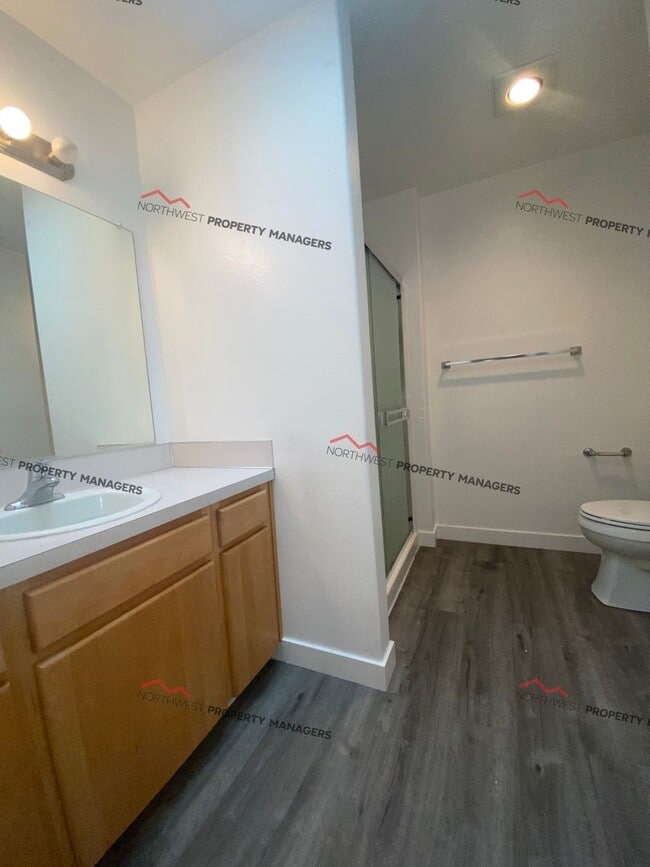 Building Photo - STATUS: *RENTED* | R256 | $2500