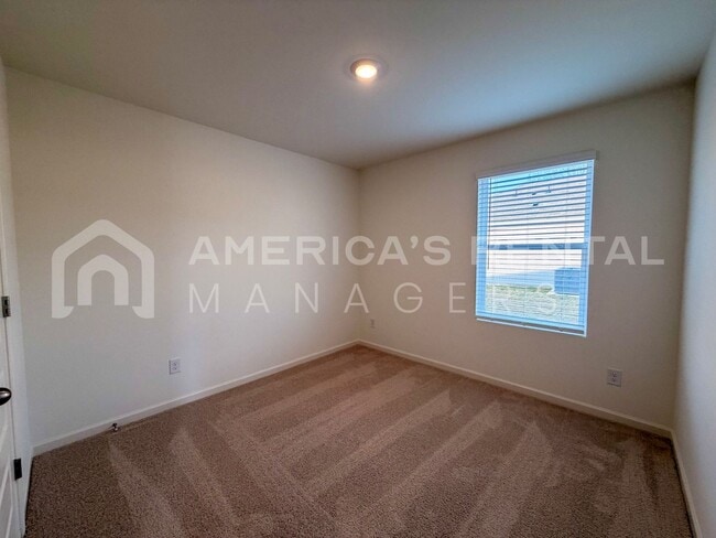 Building Photo - New Construction & Modern Living in Sandy Ridge!