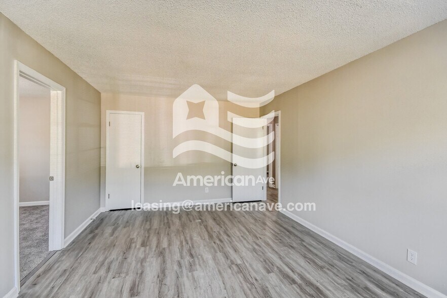 Building Photo - 509 Annie Laura Dr