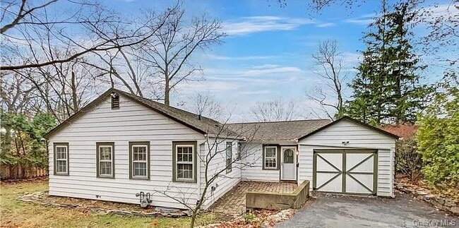 Primary Photo - 40 Woodland Dr