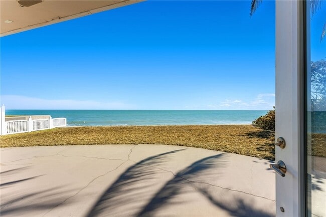 Building Photo - 9556 Doubloon Dr