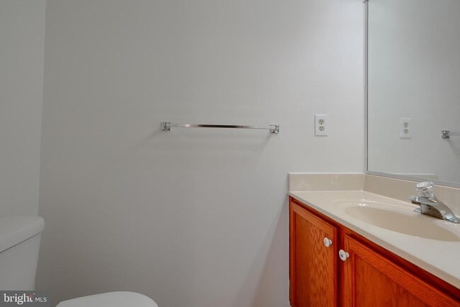 Building Photo - 3409 Howell Ct