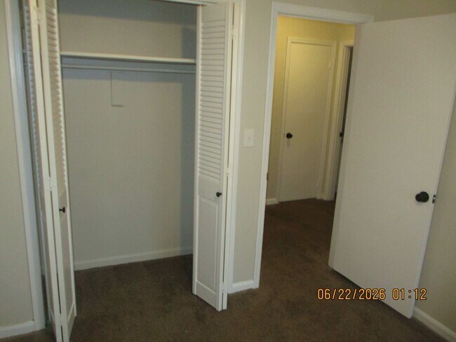 Building Photo - 1108 Duke Ln