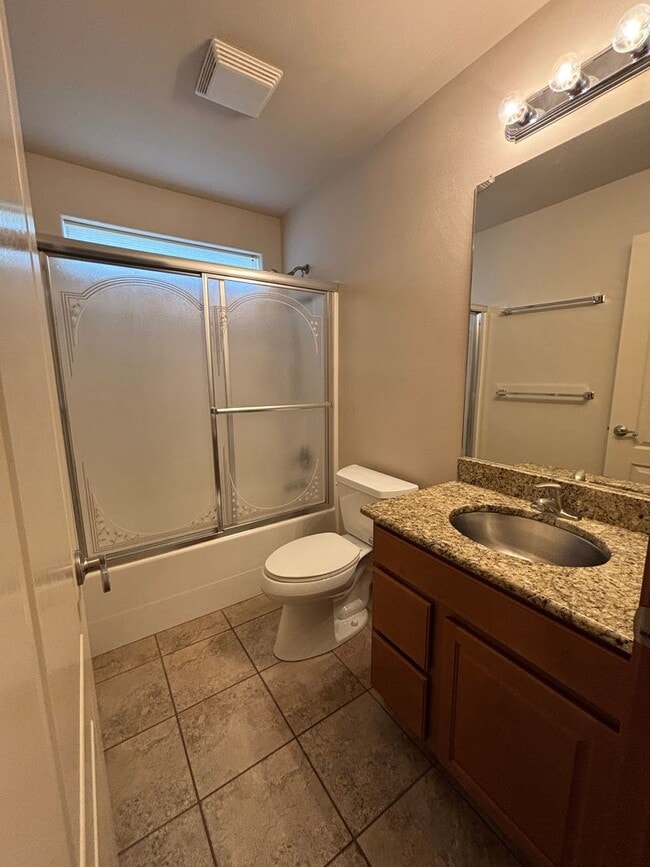 Building Photo - Super Attractive Home in Pelican Point!!