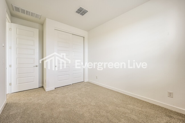 Building Photo - 9844 W Verde Ln