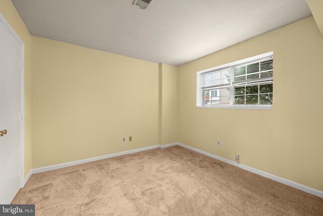 Building Photo - 17346 Wexford Loop