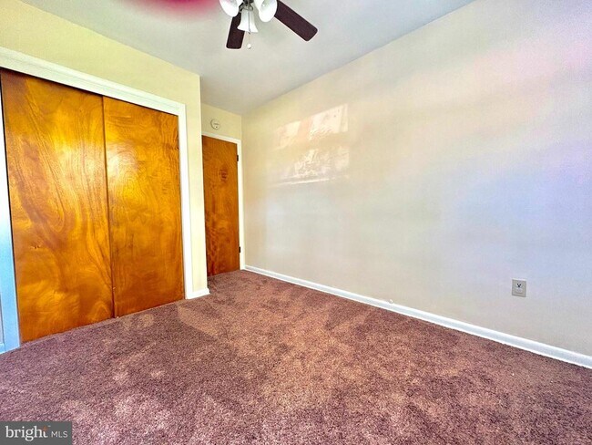 Building Photo - 8206 Verree Rd