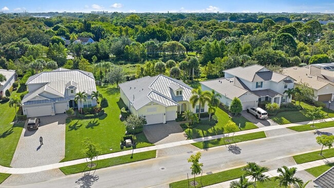 Building Photo - 127 Shores Pointe Dr
