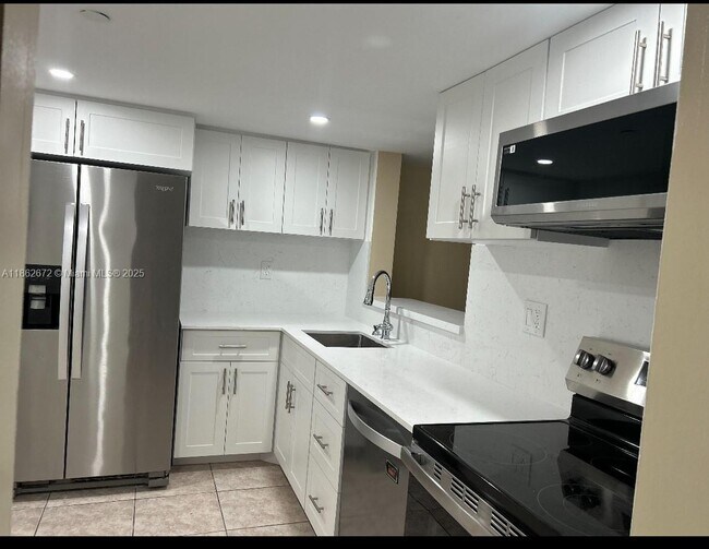 Building Photo - 8540 SW 133rd Avenue Rd