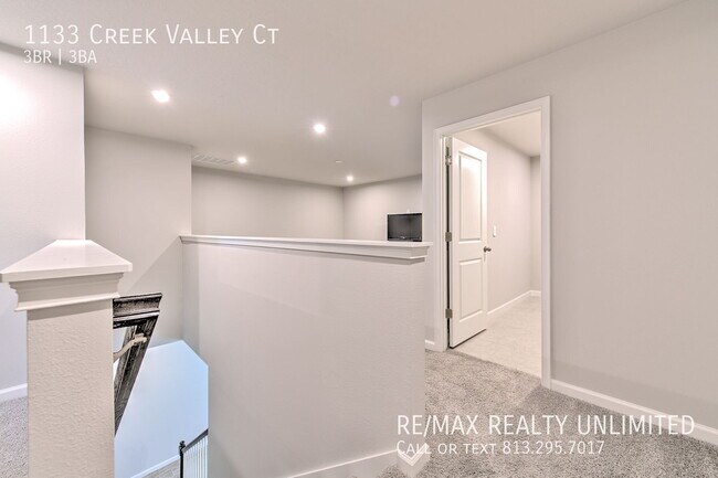 Building Photo - 1133 Crk Vly Ct
