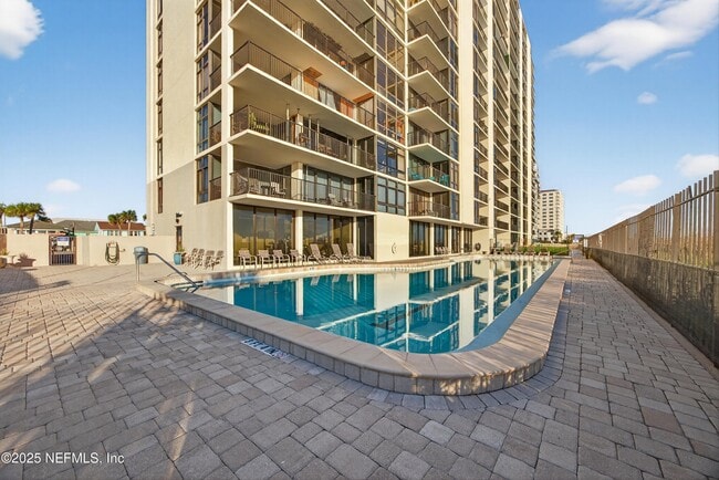 Building Photo - 1301 1st St S