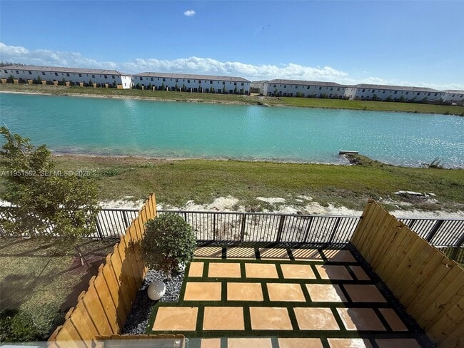 Building Photo - 2767 SE 25th Ave