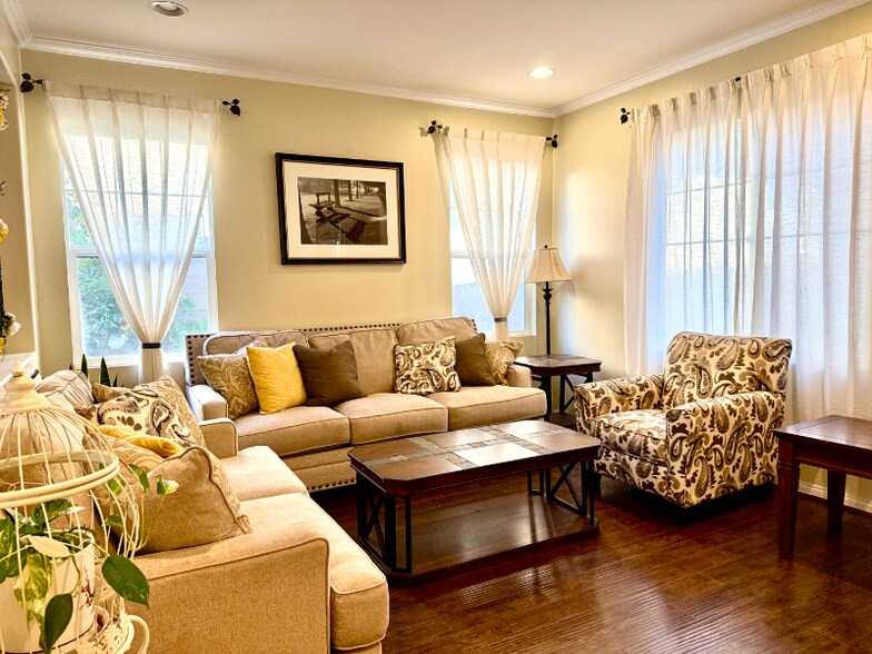 Building Photo - 13652 Perry Ann Cir