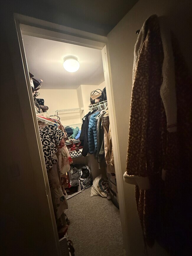 Building Photo - 4 Martine Ave