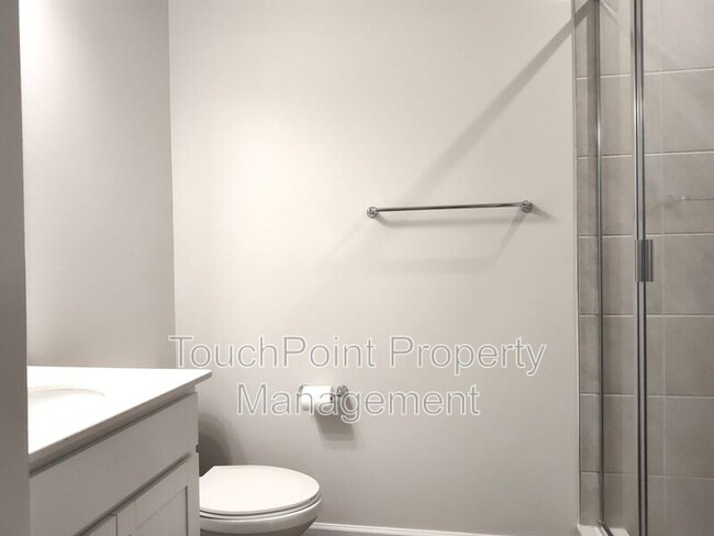 Building Photo - 5821 Wentwood Ct