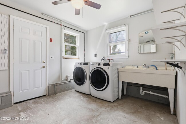 Building Photo - 5 Rickard Ct