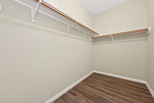 Building Photo - 30914 W Lost Creek Blvd