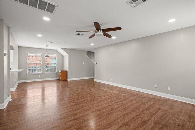 Building Photo - 424 Emma Rose Trail