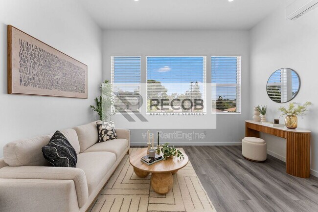 Building Photo - 5252 Adams Ave