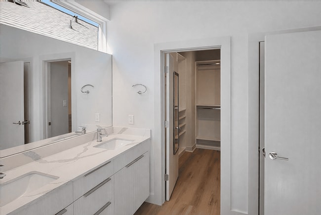 Building Photo - 4413 Santorini Ln